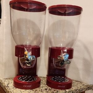 Red Dry Food Dispensers By ZEVRO